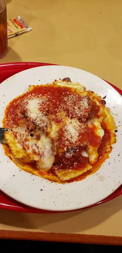 Cheese Ravioli Parmesan with 3 Meatballs